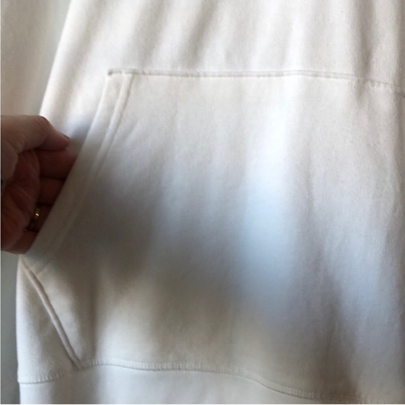 New Women’s Sweatshirt Levi’s White Pullover Hoodie Sweatshirt Women’s Size 3X - Picture 8 of 13